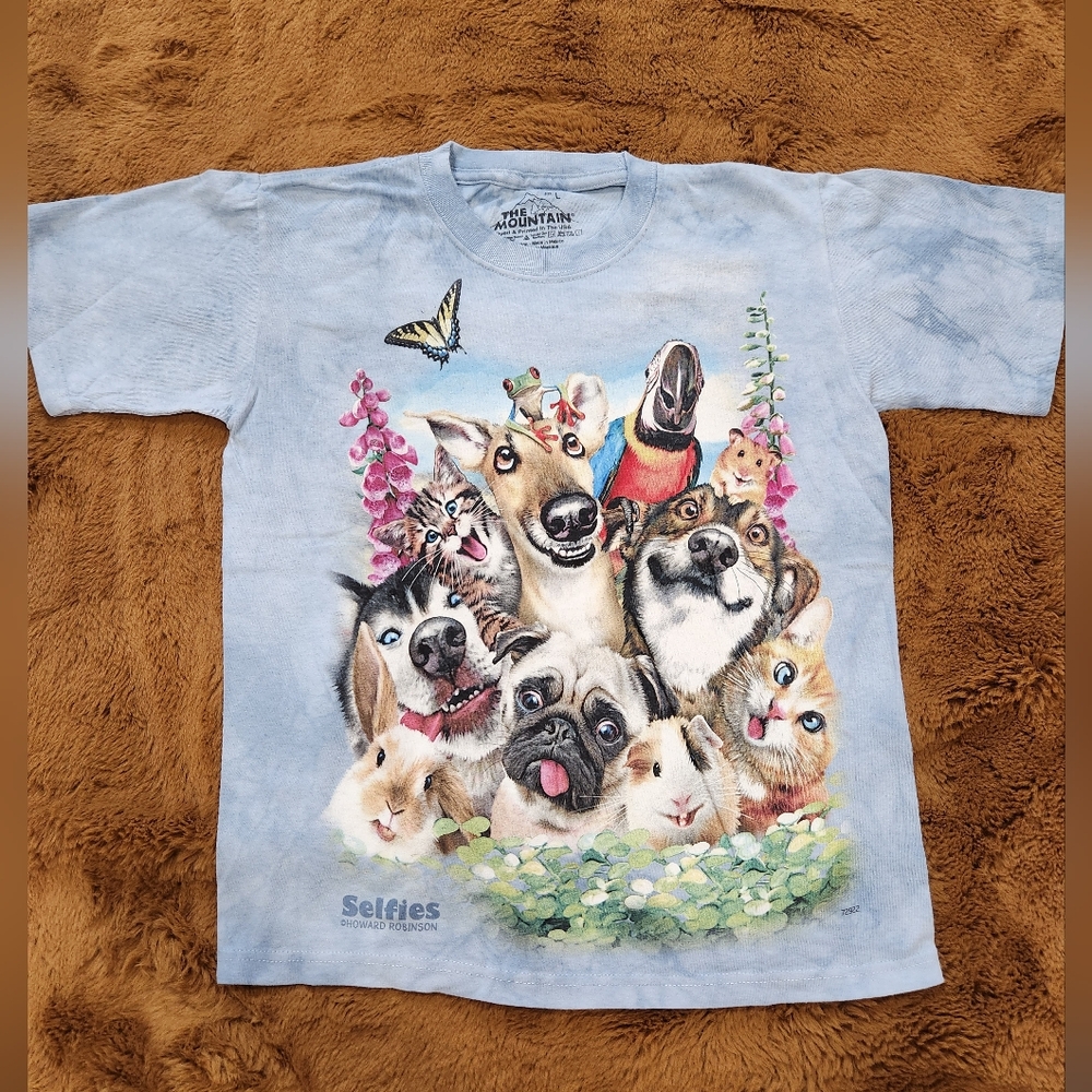🆕️ Kids Small, The Mountan,Blue Graphic Animal Friemds T-Shirt